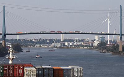 PORT FEEDER BARGE HAMBURG